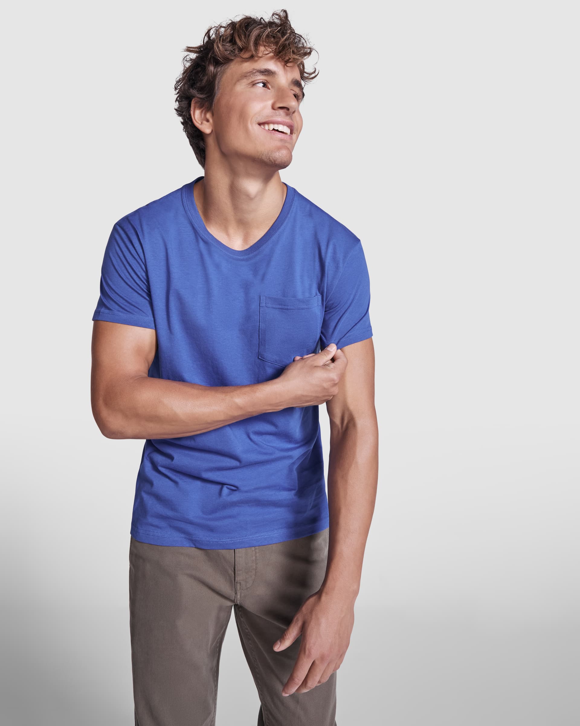 Camiseta de manga corta 100% algodón con bolsillo