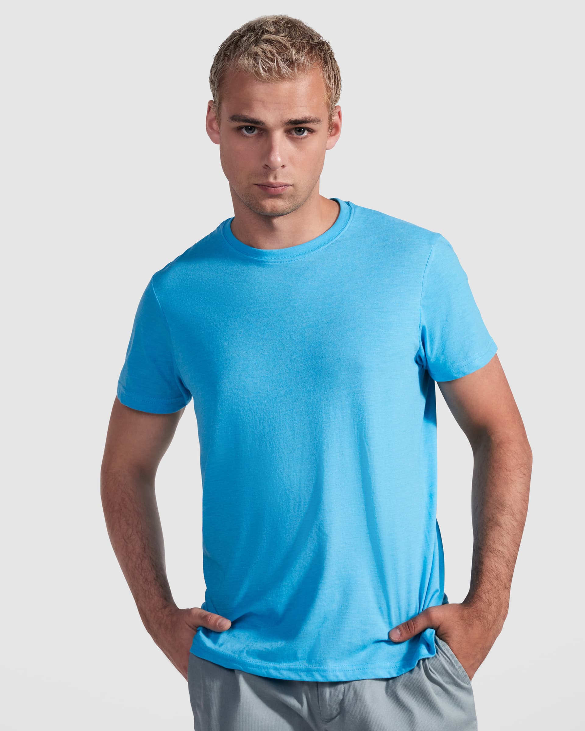 Camiseta de manga corta tubular con acabado vigoré y cuello redondo