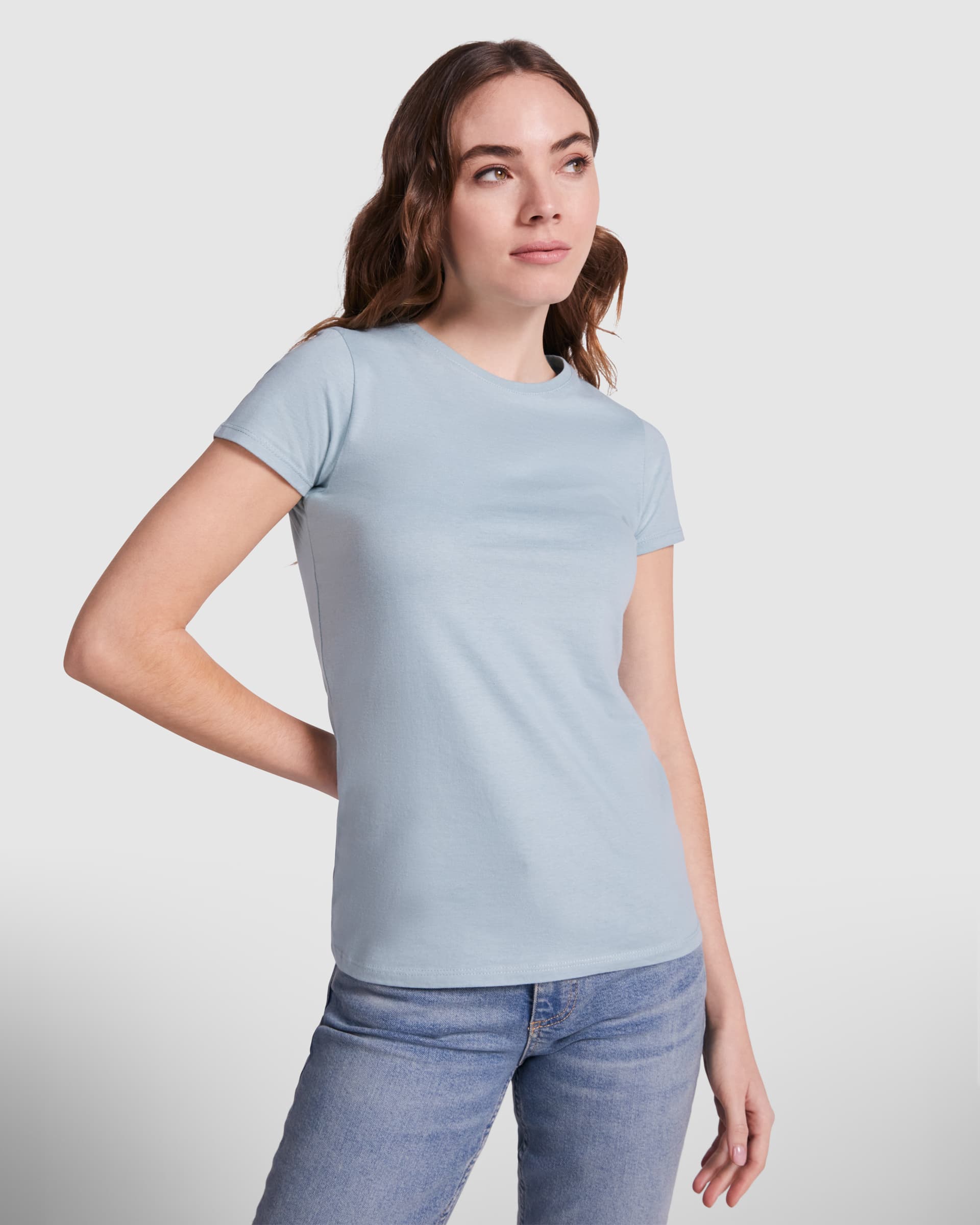Camiseta de manga corta entallada 100% algodón