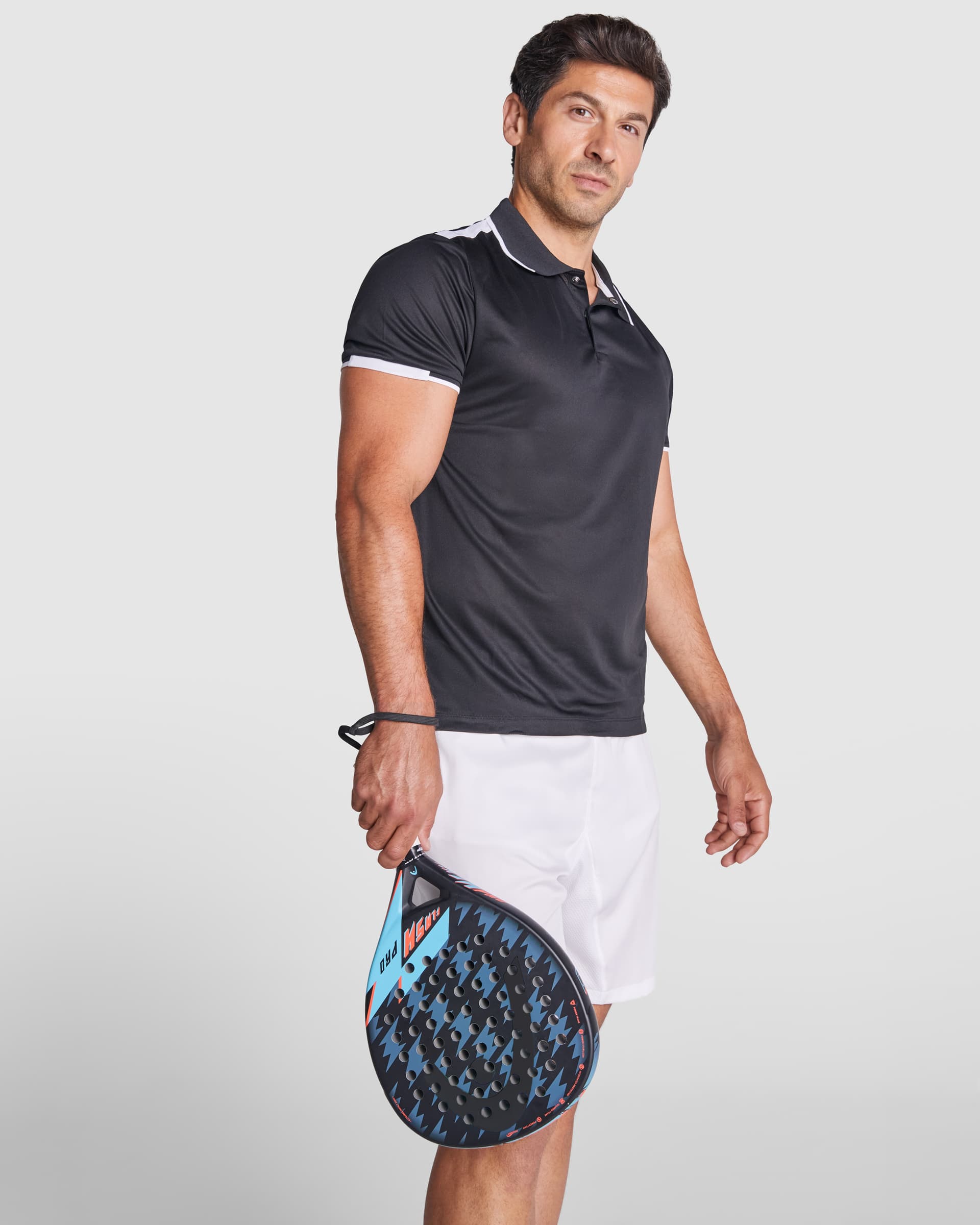 Polo técnico de manga corta para hombre en poliéster reciclado