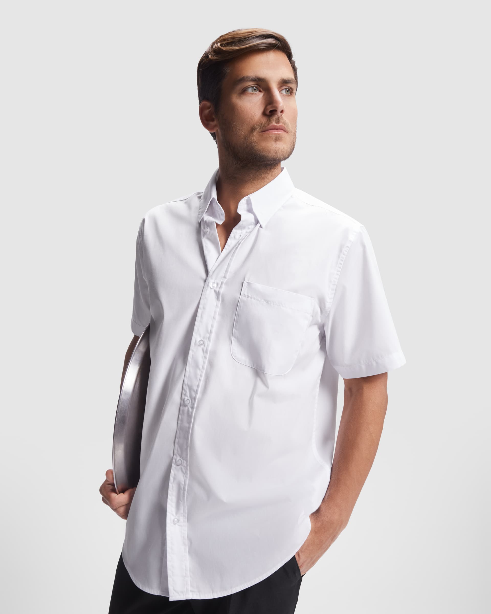Camisa de manga corta para hombre en popelín, fresca y elegante