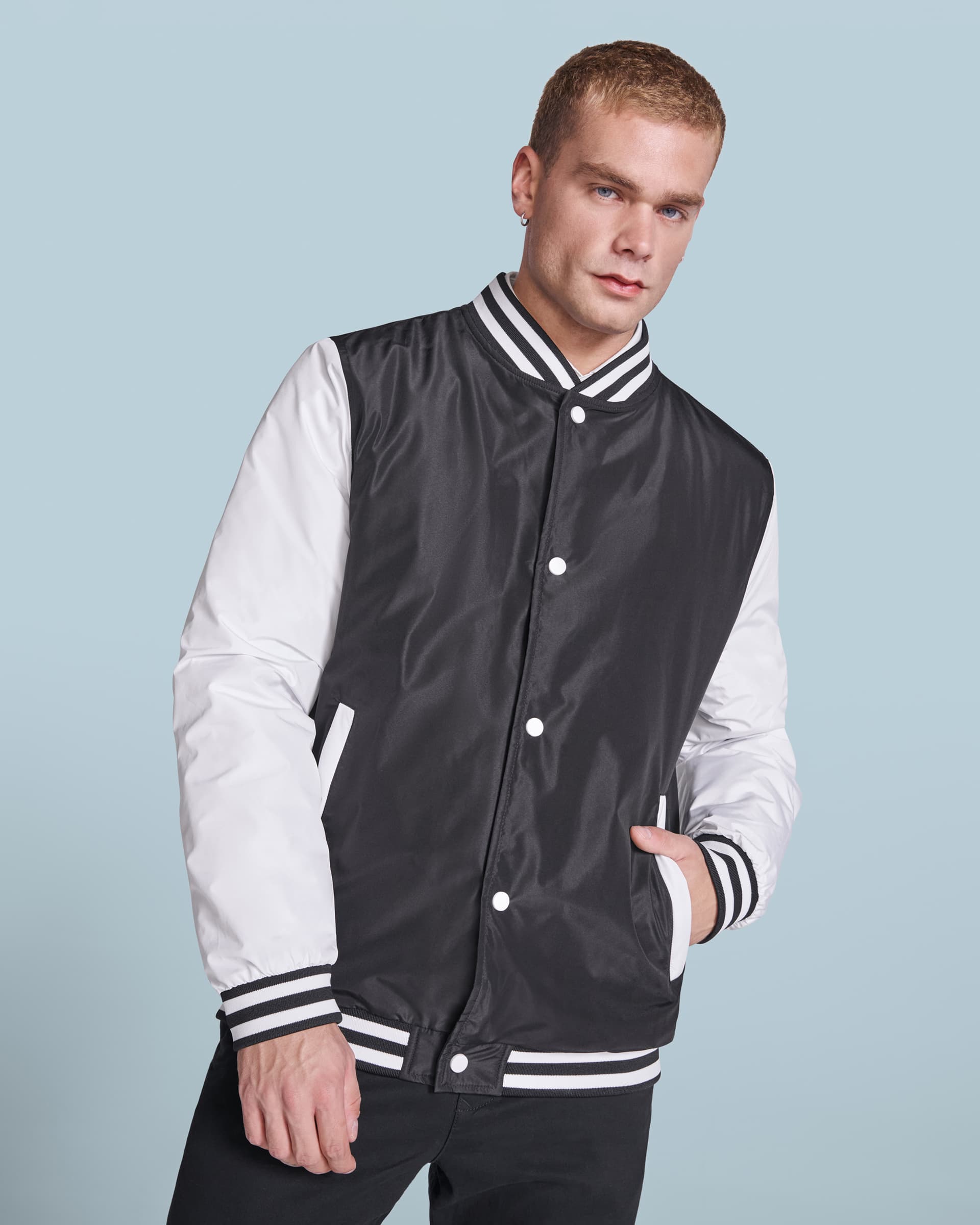 Chaqueta unisex acolchada personalizada de poliéster a prueba de viento