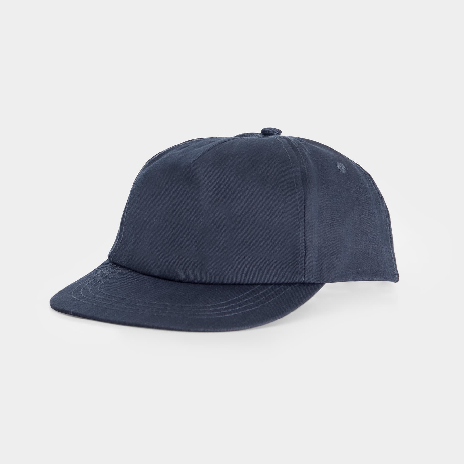 Gorra de 5 paneles ajustable con ventilación y cinta antisudoral
